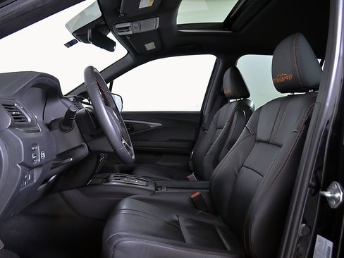 Used 2023 Honda Passport TrailSport image 15