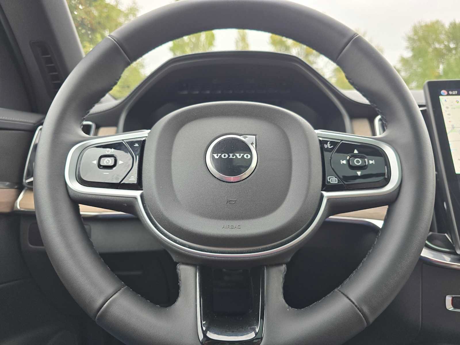 Used 2026 Volvo XC90 B5 Plus w/ Protection Package AWD/4WD image 25
