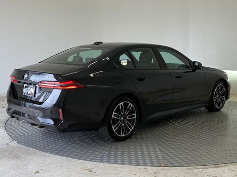 Used 2025 BMW 530i xDrive w/ M Sport Package image 8