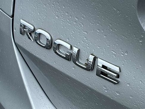 Used 2016 Nissan Rogue SL w/ SL Premium Package image 12