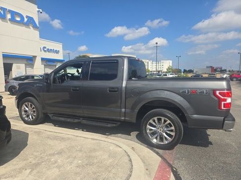 Used 2018 Ford F150 XLT image 8