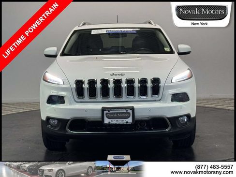 Used 2018 Jeep Cherokee Limited w/ Technology Group AWD/4WD image 2