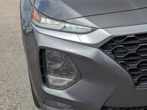 Used 2019 Hyundai Santa Fe Limited image 10