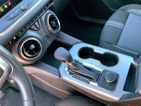 Used 2025 Chevrolet Blazer LT image 17