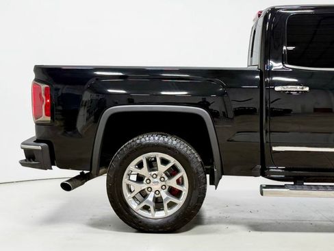 Used 2018 GMC Sierra 1500 SLT AWD/4WD image 16