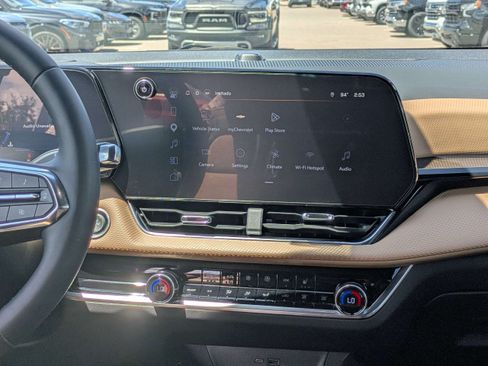 Used 2026 Chevrolet Equinox ACTIV FWD image 16