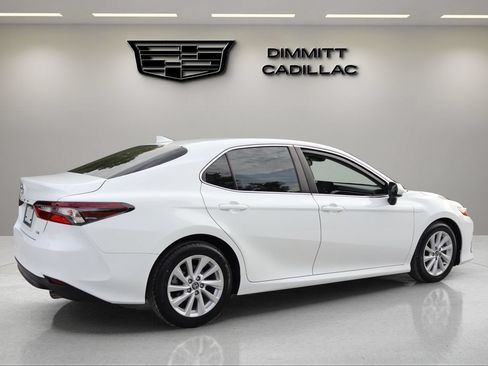 Used 2023 Toyota Camry LE FWD image 5