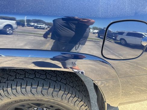 Used 2022 Toyota 4Runner SR5 Premium w/ Moonroof Package image 11