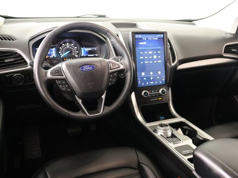 Used 2024 Ford Edge SEL AWD/4WD image 2