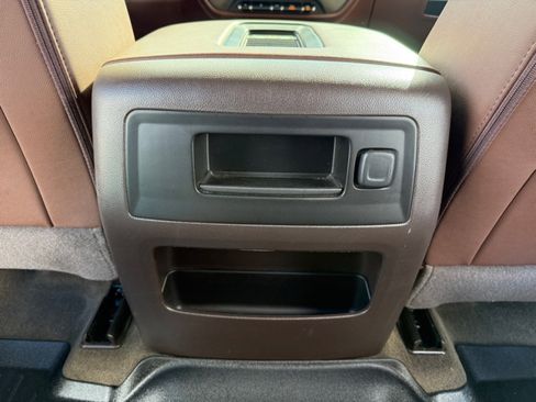 Used 2016 Chevrolet Silverado 1500 High Country w/ High Country Premium Package image 33