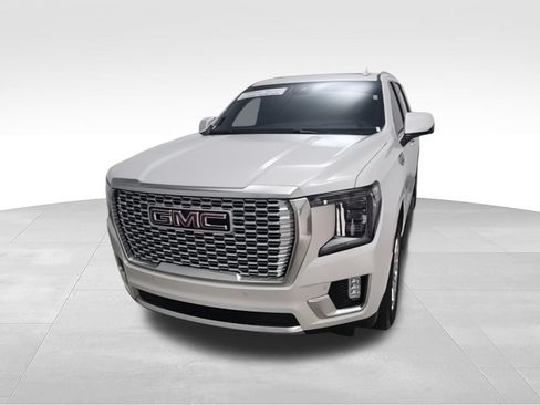 Used 2024 GMC Yukon Denali AWD/4WD image 4