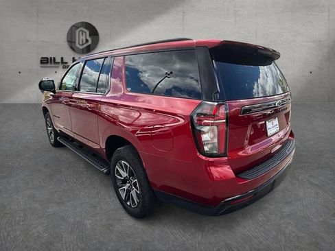 Used 2024 Chevrolet Suburban Z71 w/ Luxury Package AWD/4WD image 7