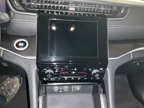 Certified 2023 Jeep Grand Cherokee L Laredo w/ Luxury Tech Group I image 21