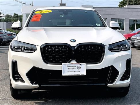 Used 2024 BMW X4 xDrive30i w/ Premium Package AWD/4WD image 8