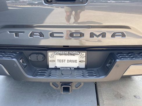 Used 2023 Toyota Tacoma TRD Sport w/ Advanced Technology Package AWD/4WD image 6