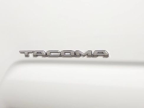 Used 2023 Toyota Tacoma TRD Off-Road w/ Technology Package RWD image 9