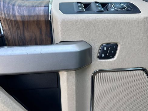 Used 2019 Ford F150 Lariat AWD/4WD image 10