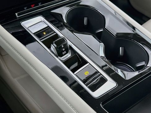 New 2026 Volkswagen Atlas SEL Premium R-Line AWD/4WD image 17