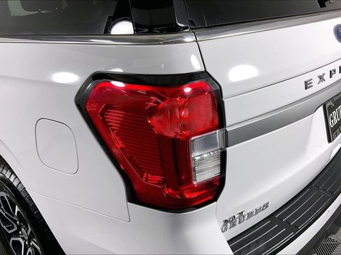 Used 2024 Ford Expedition XLT RWD image 40