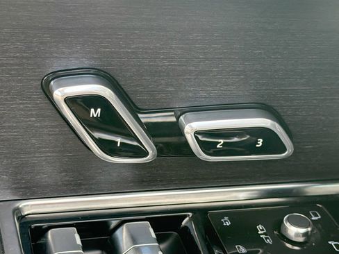 Used 2023 Land Rover Range Rover Long Wheelbase First Edition image 25