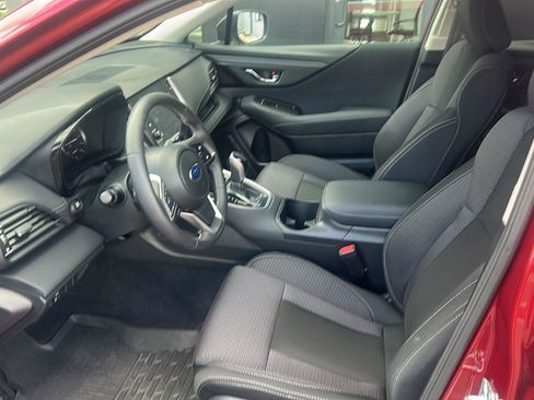 Used 2025 Subaru Outback Premium w/ Popular Package #1A AWD/4WD image 9