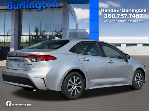 Used 2020 Toyota Corolla LE FWD image 6