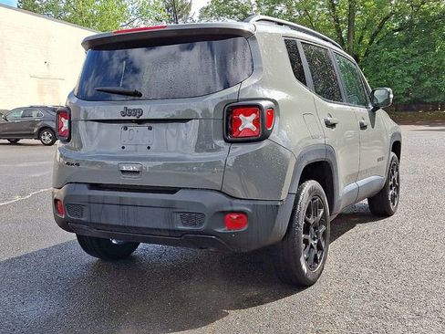 Used 2019 Jeep Renegade Altitude w/ Quick Order Package 2XM image 10