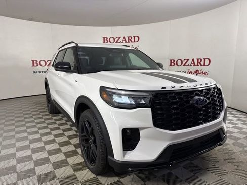 New 2026 Ford Explorer ST-Line w/ ST-Line Street Pack image 1