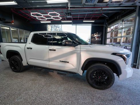 Used 2022 Toyota Tundra SR5 image 5