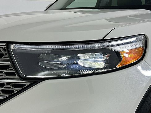 Used 2023 Ford Explorer Limited w/ Equipment Group 301A image 36