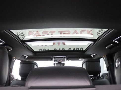 Used 2018 Land Rover Range Rover Supercharged AWD/4WD image 13