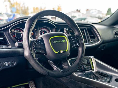 Used 2015 Dodge Challenger R/T Scat Pack w/ Scat Pack Appearance Package image 15