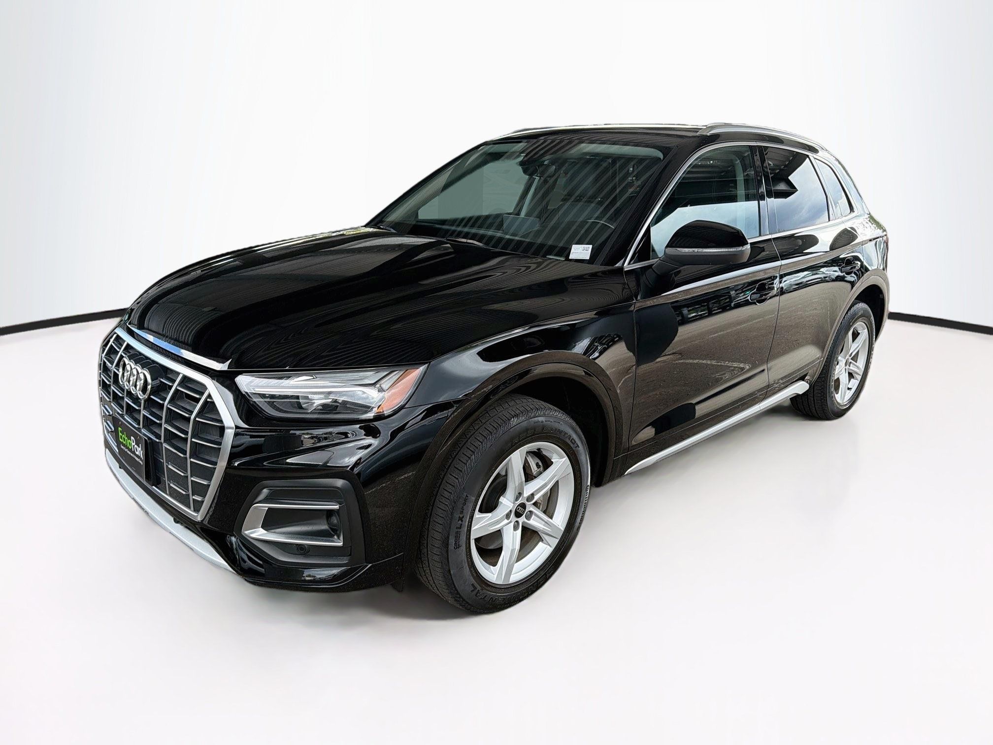 Used 2023 Audi Q5 2.0T Premium w/ Convenience Package AWD/4WD image 3