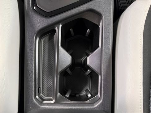 New 2026 Volkswagen Taos S image 23