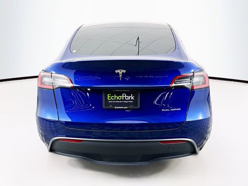 Used 2020 Tesla Model Y Long Range image 7
