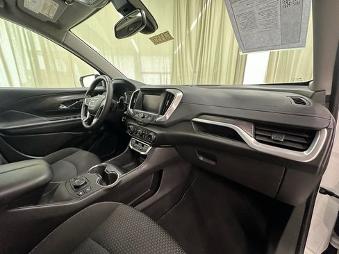 Certified 2024 GMC Terrain SLE w/ Driver Convenience Package image 17