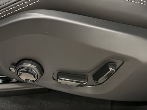 New 2026 Volvo XC90 T8 Ultra w/ Protection Package Premier AWD/4WD image 24