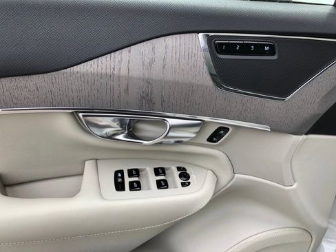 New 2025 Volvo XC90 B6 Plus w/ Protection Package Premier image 12