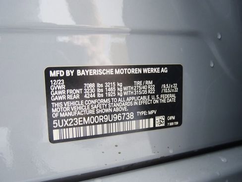 Certified 2024 BMW X7 xDrive40i w/ M Sport Package image 32