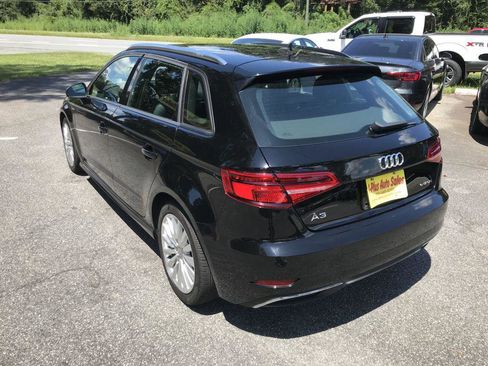 Used 2017 Audi A3 e-tron Premium image 2