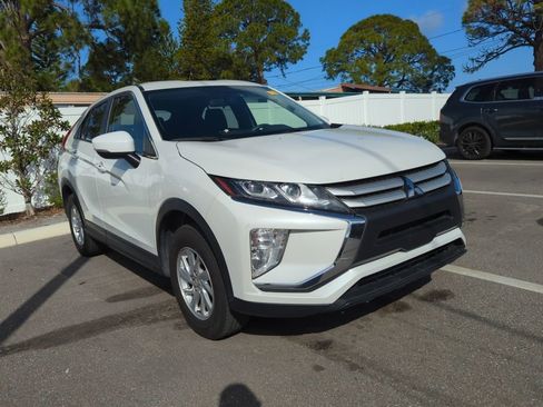 Used 2019 Mitsubishi Eclipse Cross ES image 1