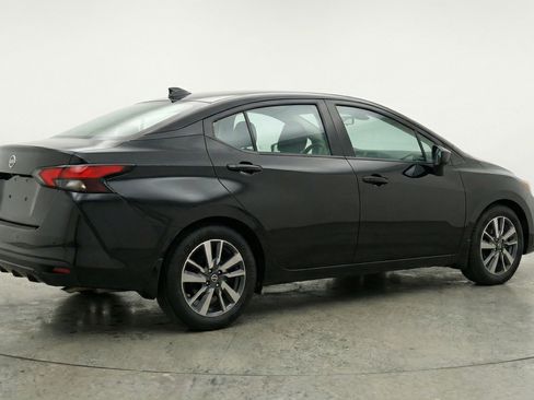 Used 2025 Nissan Versa SV image 9