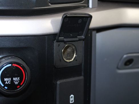 Used 2023 Ford F150 XLT image 45