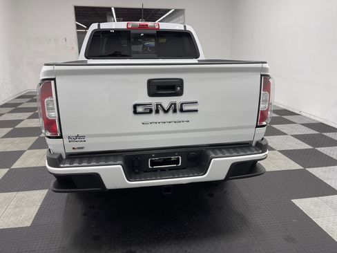 Used 2022 GMC Canyon Elevation w/ Trailering Package image 3