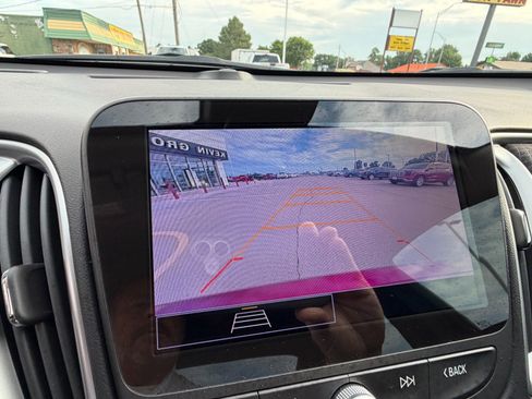 Used 2025 Chevrolet Malibu RS w/ LPO, Floor Liner Package FWD image 17