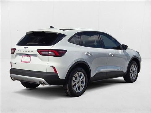 New 2026 Ford Escape Active image 2