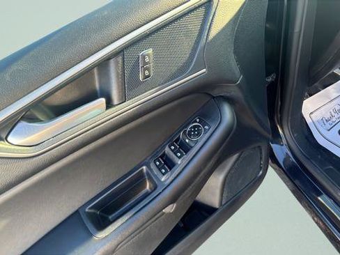 Used 2024 Ford Edge SEL image 10