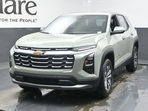 New 2026 Chevrolet Equinox LT w/ Convenience Package II FWD image 7