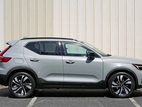 Used 2024 Volvo XC40 B5 Ultimate w/ Protection Package Premier AWD/4WD image 50