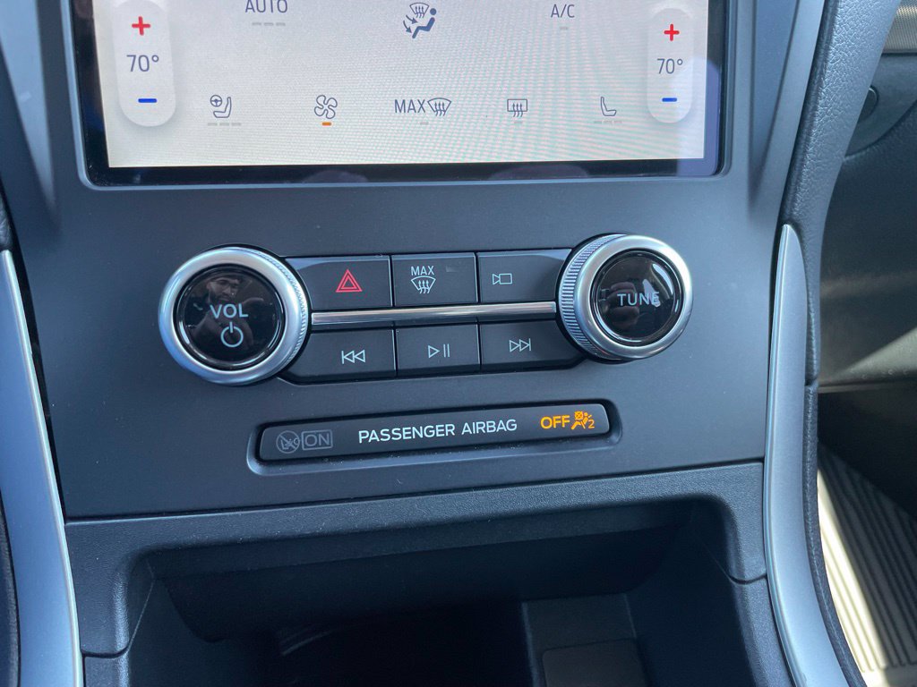 Used 2022 Ford Edge SEL w/ Convenience Package AWD/4WD image 10